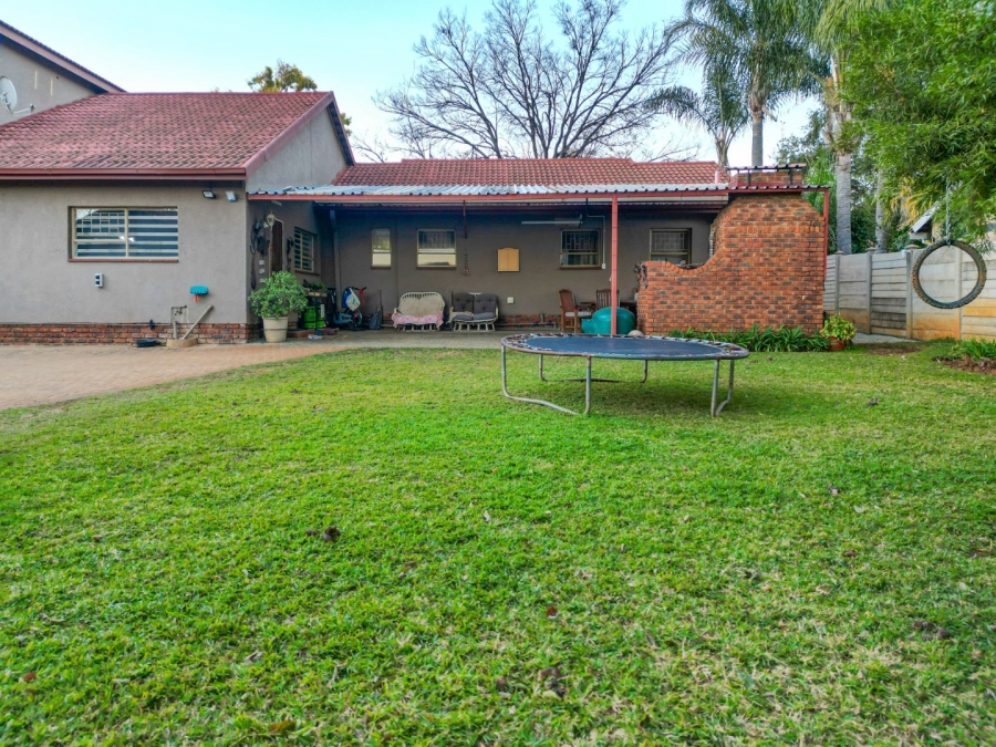3 Bedroom Property for Sale in Melodie North West